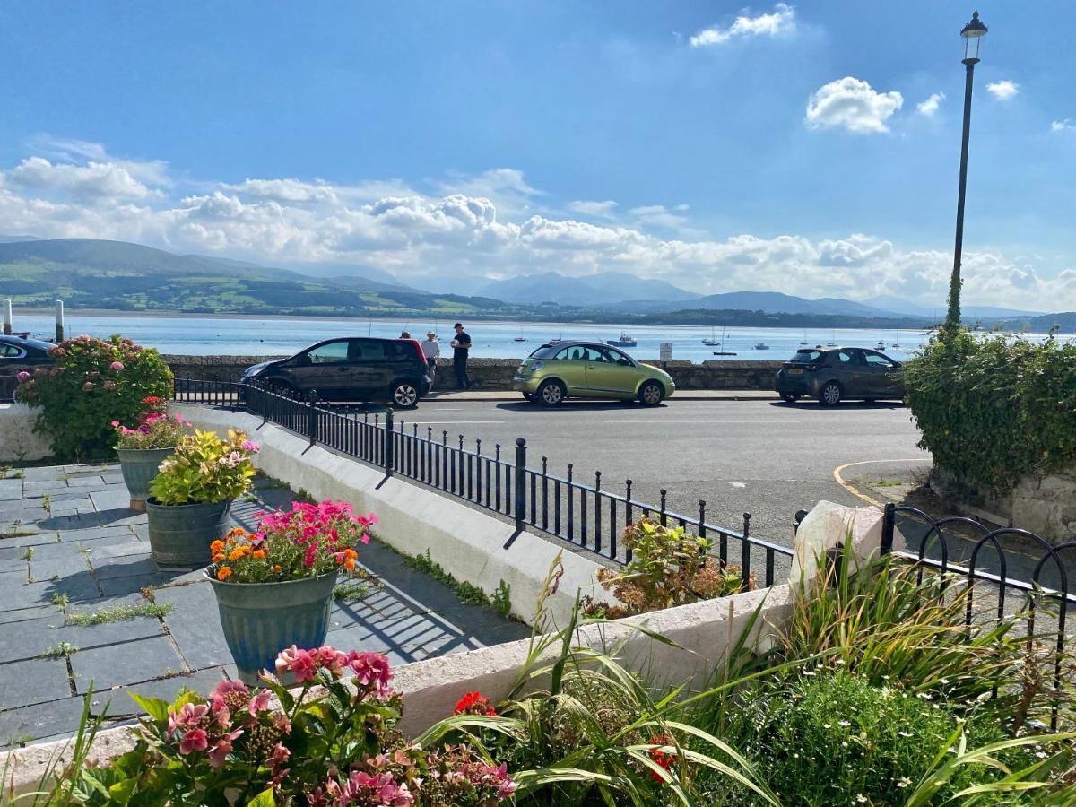 Awel Y Mor Hotel Beaumaris Exterior photo